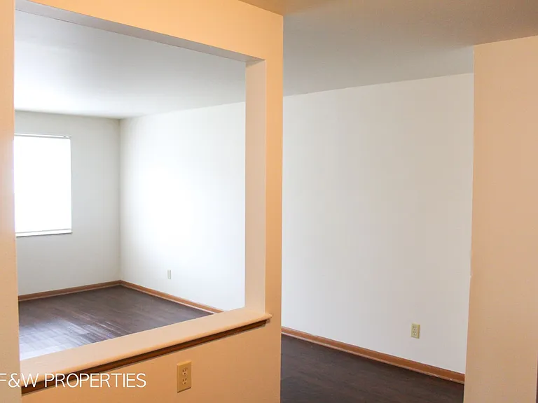 1075 Bryden Road — Photo 49