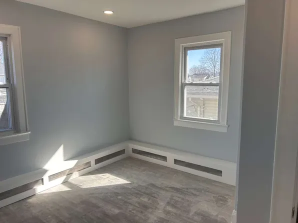 (undisclosed Address), Hempstead, NY 11550