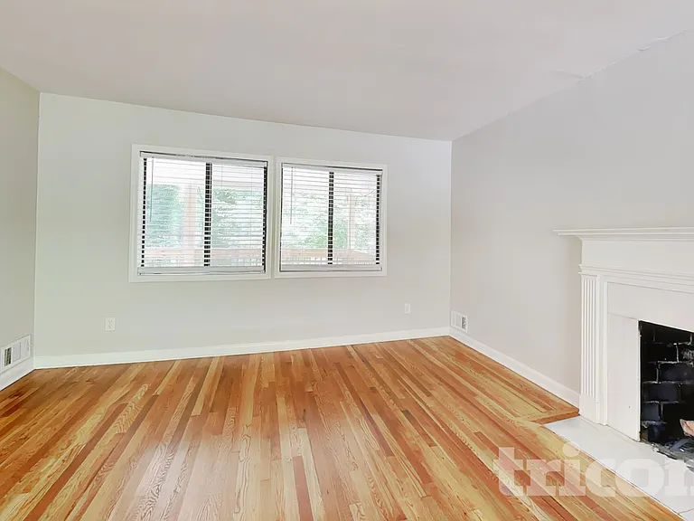 381 Waterford Rd NW — Photo 3