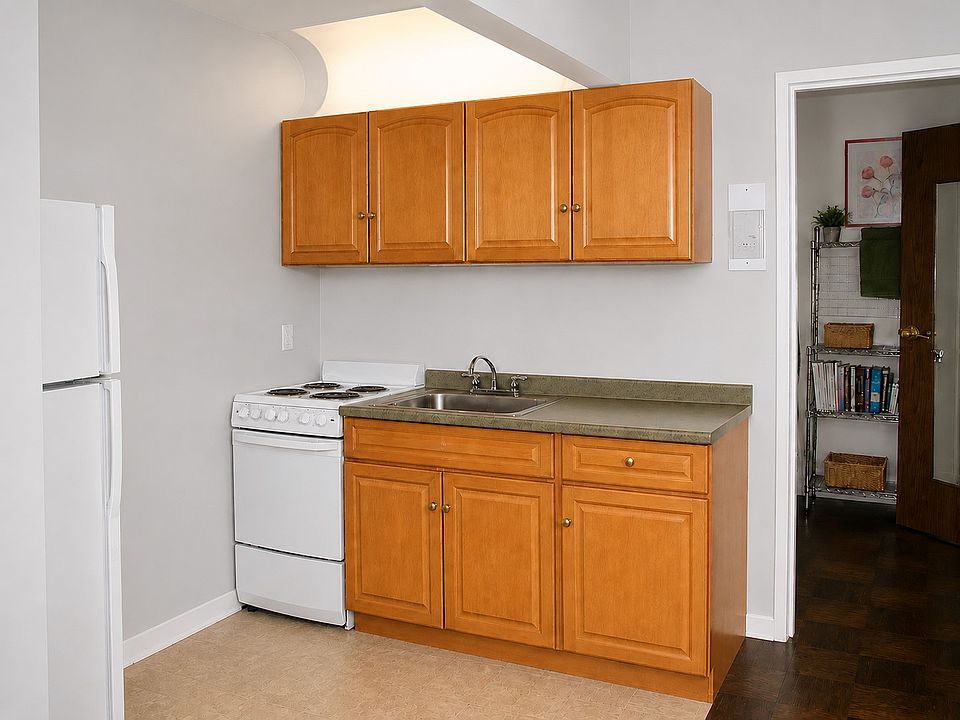 Alcove kitchen