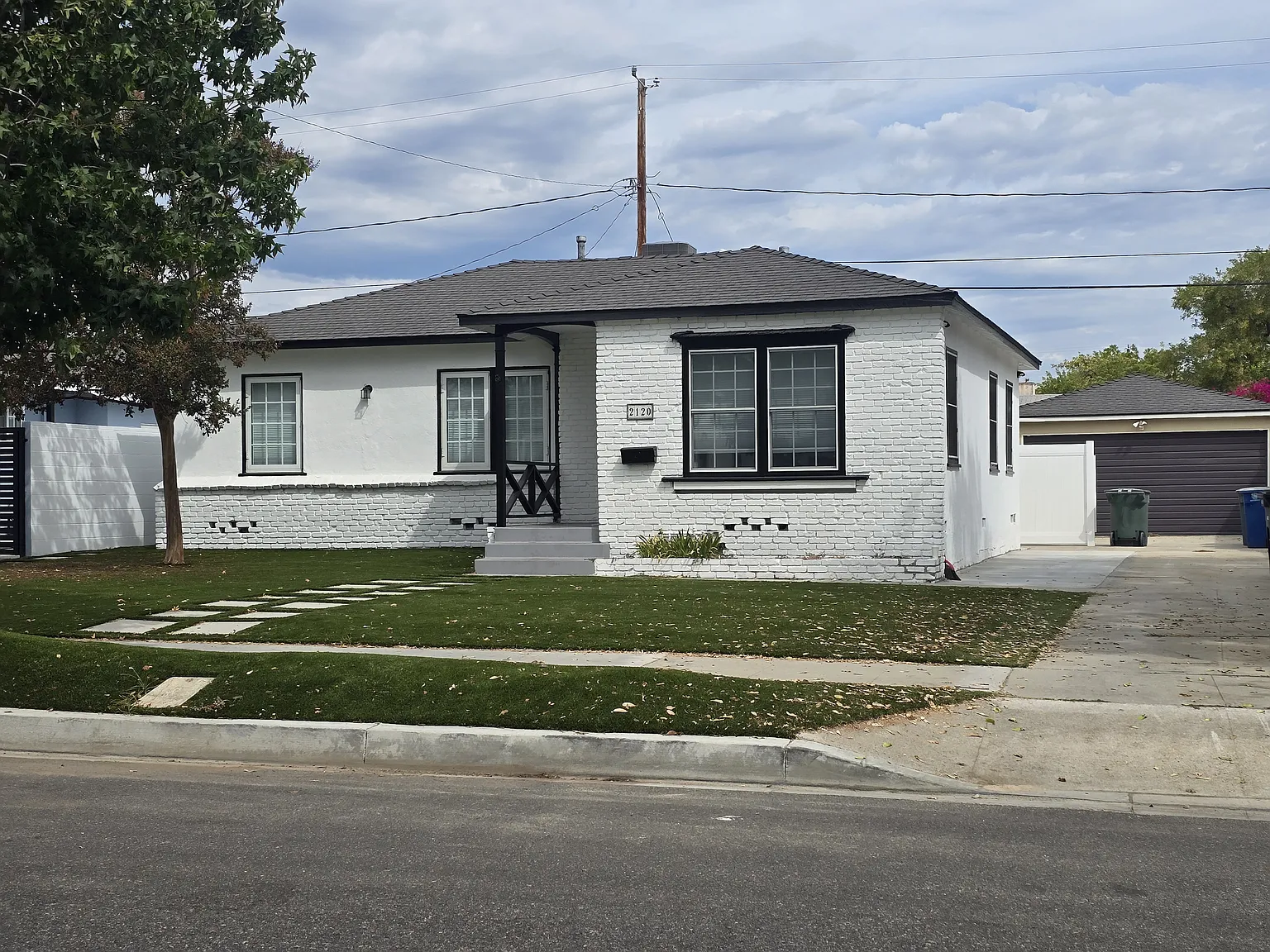 2120 N Dymond St — Photo 2