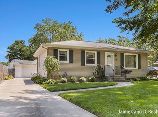 3848 Groveland Ave SW, Wyoming, MI 49519