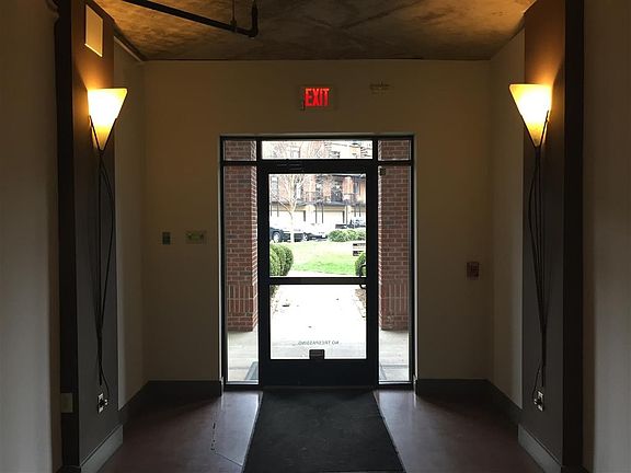 2nd image of 817 3rd Ave N Unit 401