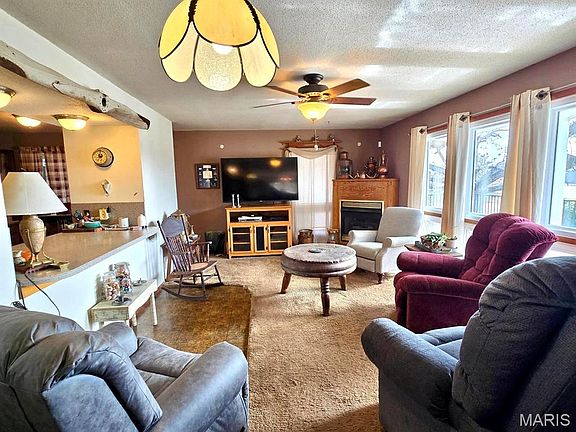 5th image of 411 Craig Ln