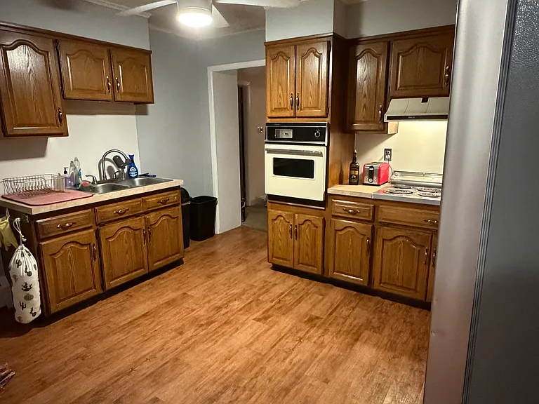 166 4th St #2 — Photo 8