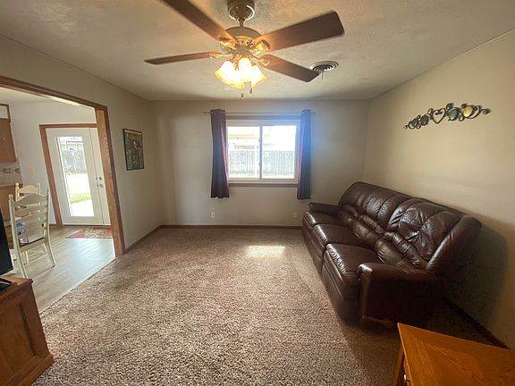 4th image of 6001 Aspen Dr
