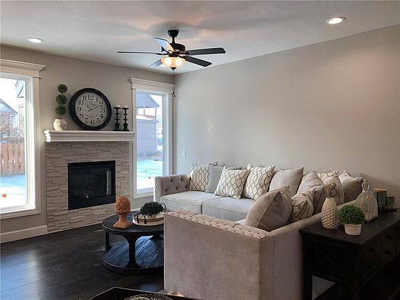 2nd image of 1814 NW Nicholas Dr