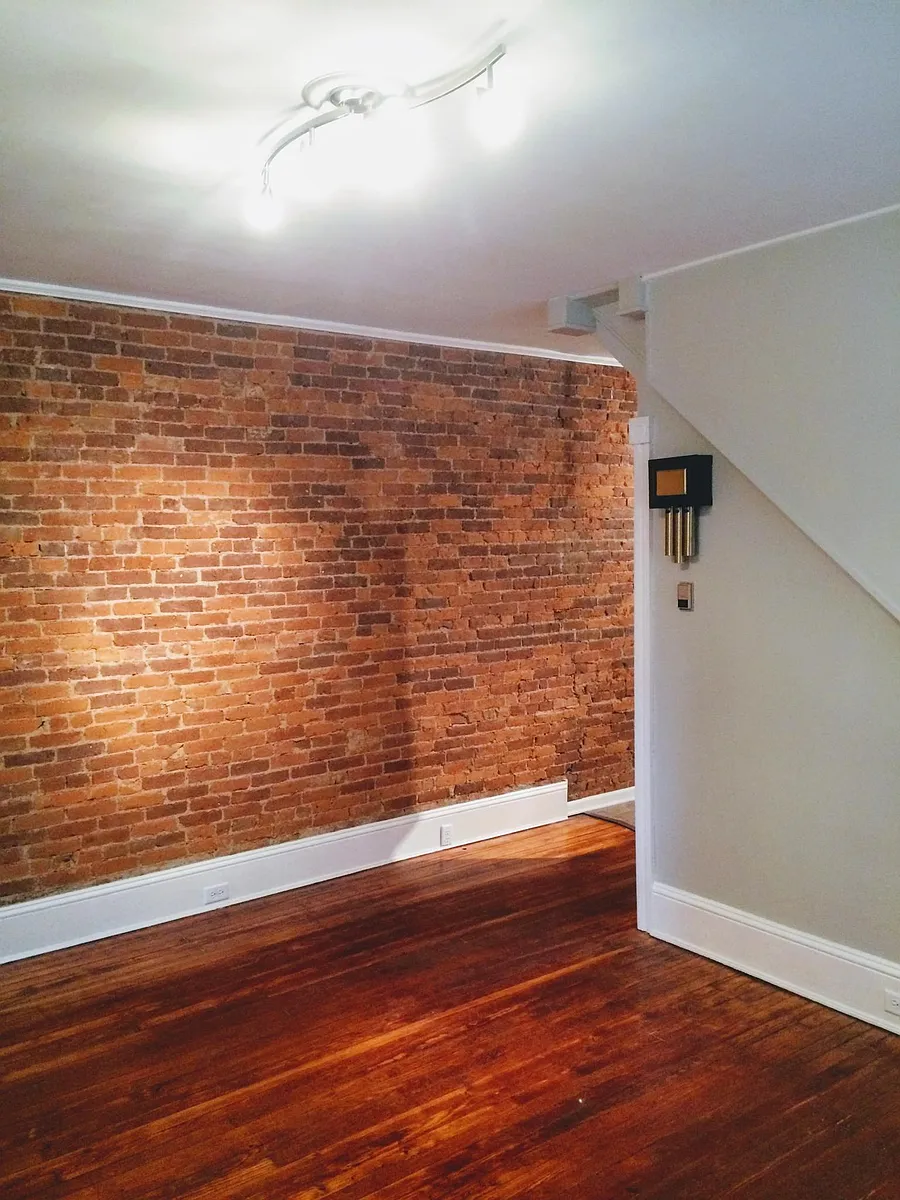 Building Photo - 407 1st Ave #1