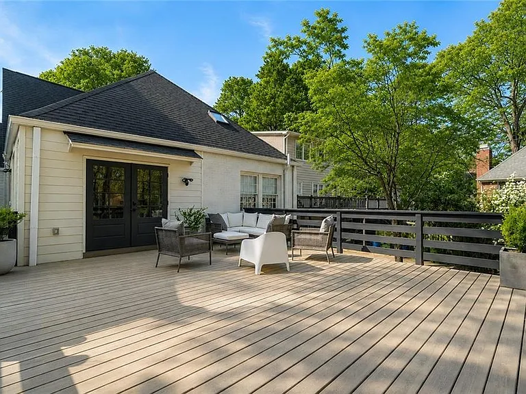 578 Montgomery Ferry Rd NE — Photo 32