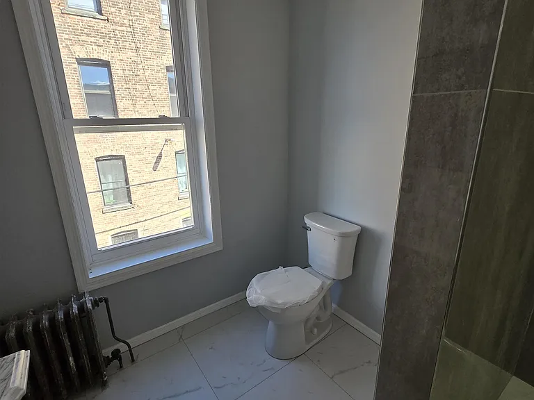 236 Fulton Ave — Photo 8