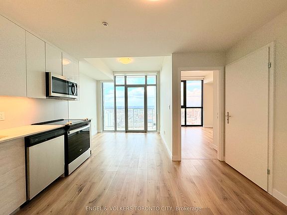 2nd image of 60 Frederick St #2605