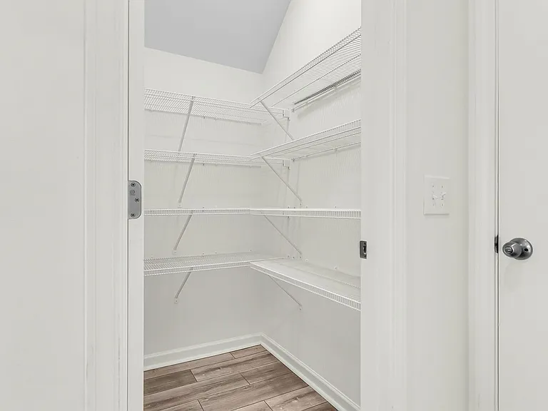 424 Pender Woods Dr — Photo 36