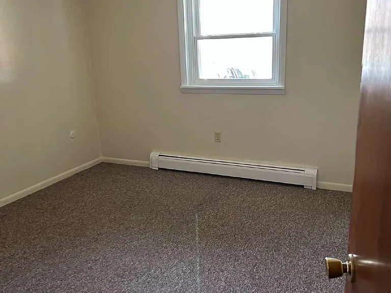 12 Clinton St #1 — Photo 3