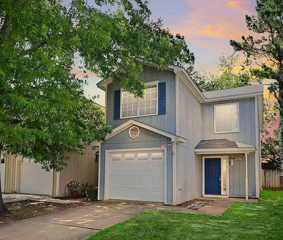 3 bed, 2.5 bath, 1494 sqft, $1,350 — Photo 1