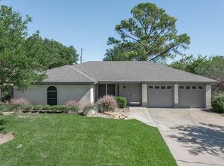 3609 Holly Dr, Bryan, TX 77802