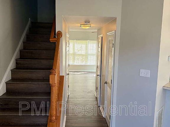 2nd image of 1213 Magnolia Pointe Blvd