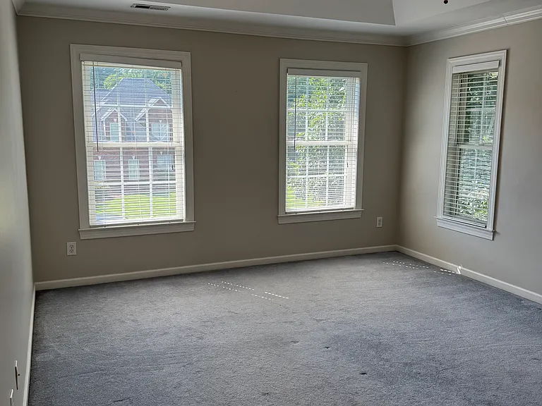 5065 Cramer Woods Dr — Photo 18