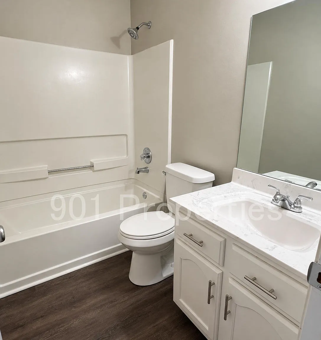 3 bed, 1103 sqft, $1,700 — Photo 3