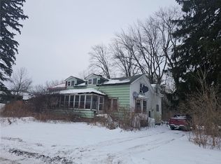 5298 Vanhoute Rd, Sodus, NY 14551