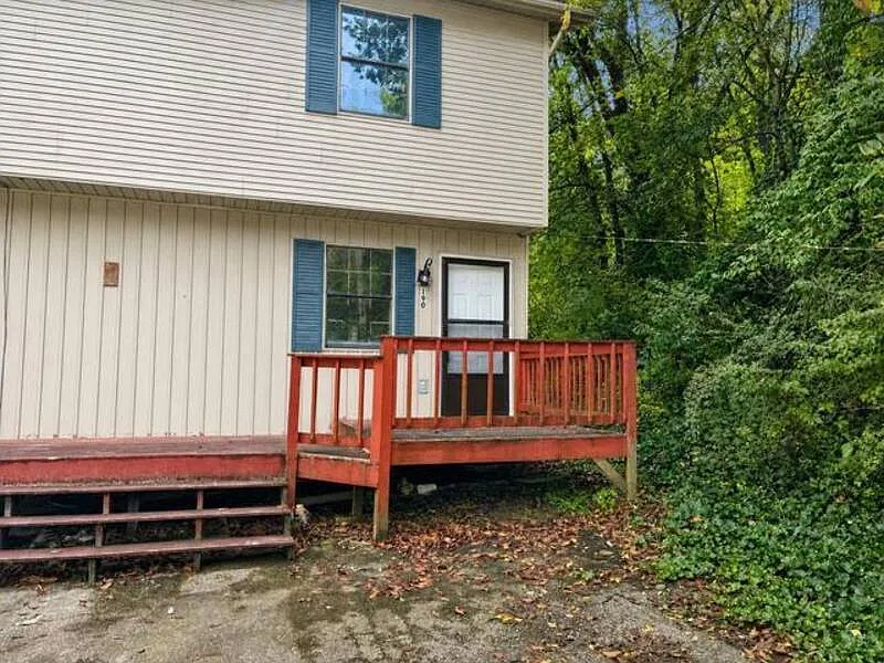 2 bed, 1.0 bath, 930 sqft, $1,295 — Photo 1