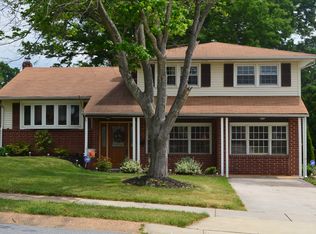 2703 Fawkes Dr, Wilmington, DE 19808