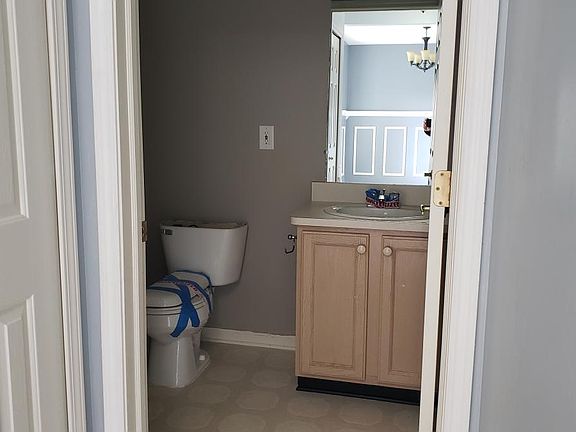 4th image of 4699 N Ashford Way
