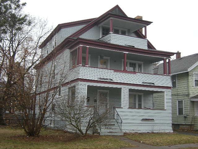 2nd image of 308 Hillsdale Ave