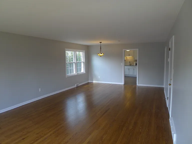 3006 Warrensville Center Rd #UP — Photo 9