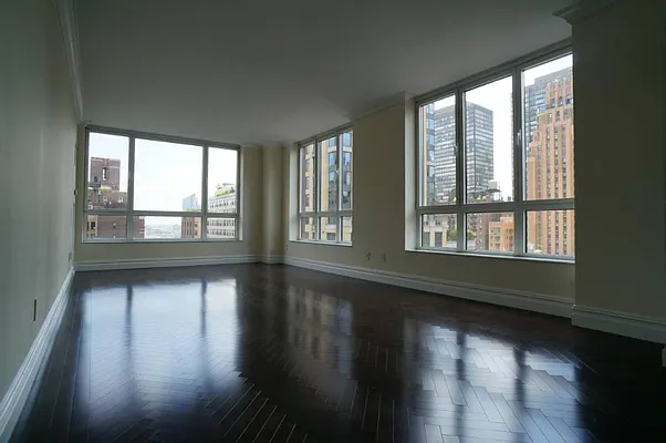 Rented by Town Residential | media 18