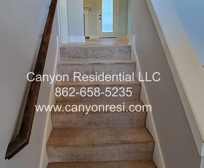 7451 Pfizer Dr — Photo 9