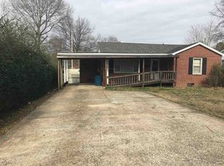 2413 Mullins Ave, Humboldt, TN 38343