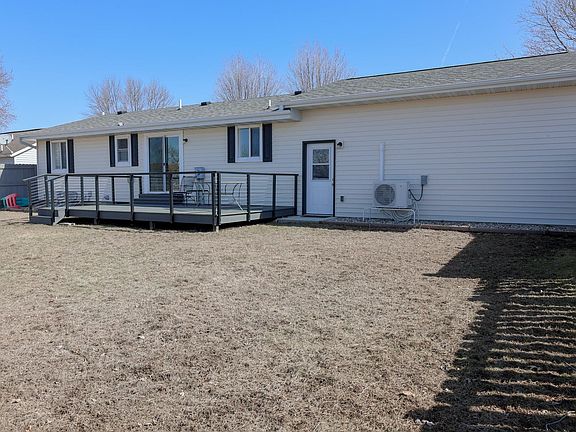 4th image of 75 Westview Dr