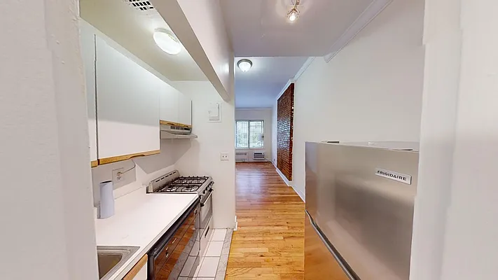 Rented by AZ REALTY NYC LLC | media 6