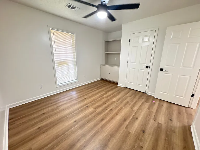 2107 S Seale Rd — Photo 12