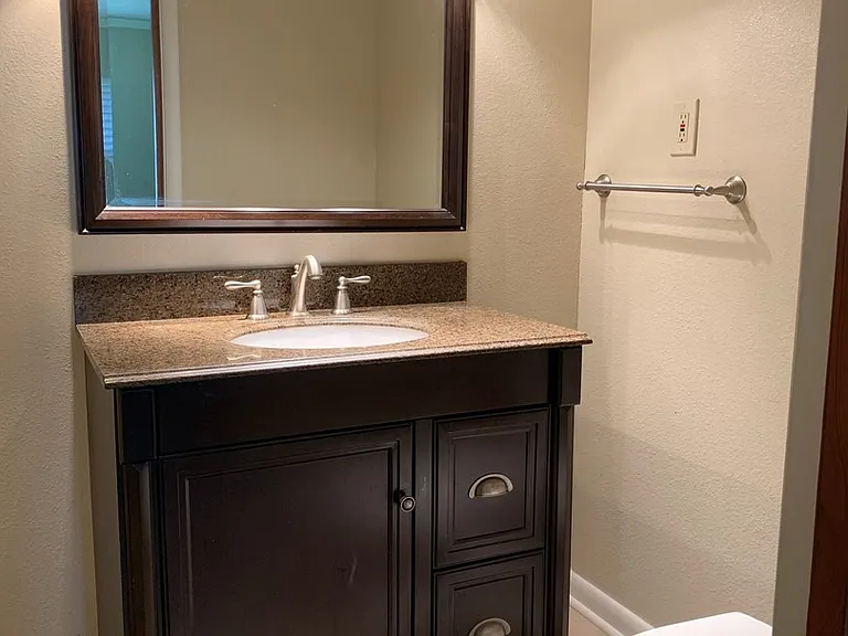4511 Greenway Dr — Photo 14