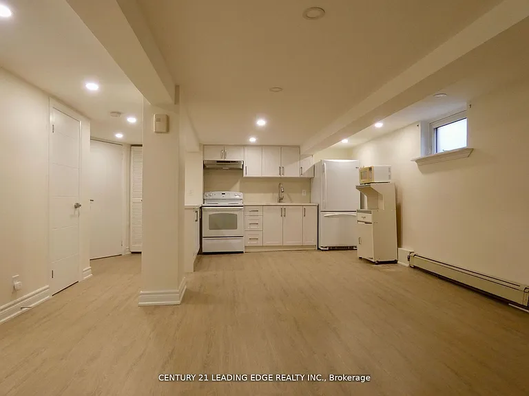 26 Scotswood Rd #LOWER — Photo 15