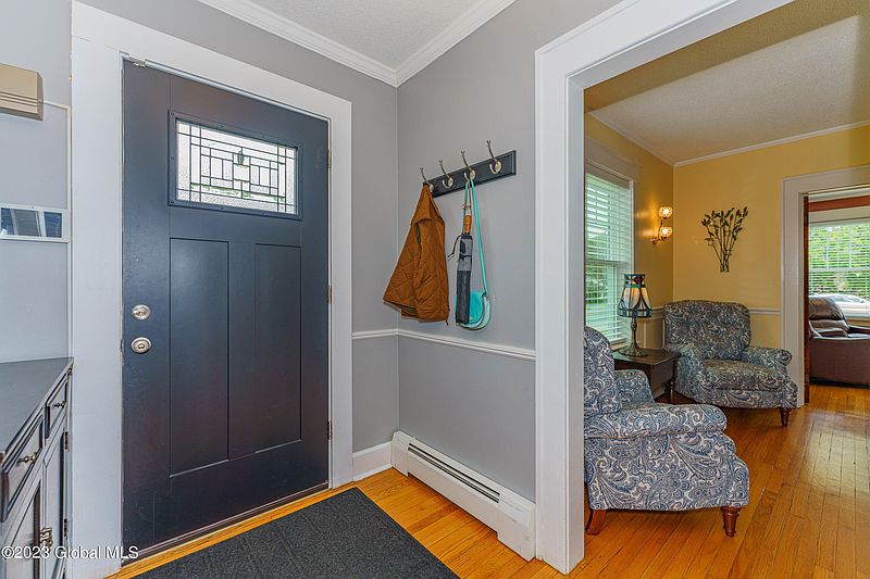 5th image of 1009 Washington Avenue