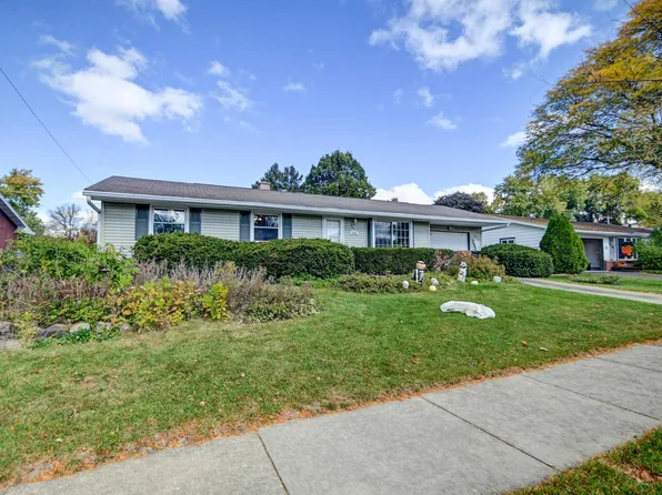 4606 Bunker Hill Ln, Madison, WI 53704