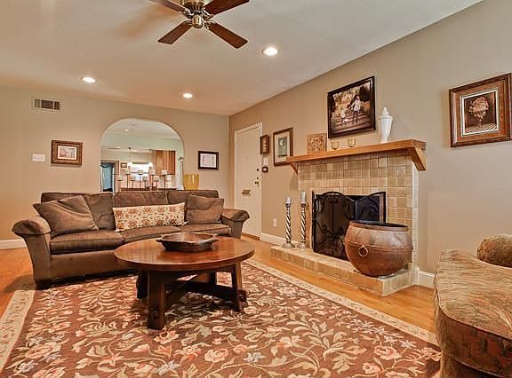 5th image of 9830 Donegal Dr