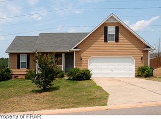 515 Standingstone Dr, Fayetteville, NC 28311