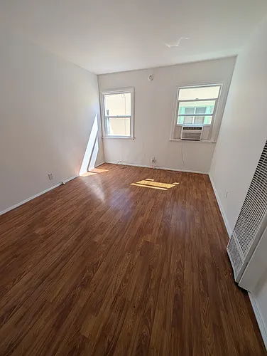 1067 N Saint Andrews Pl #26 Photo 1