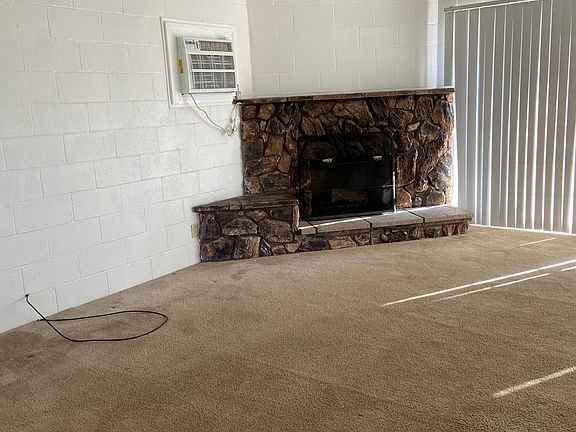 2nd image of 1014 Camelia Ave