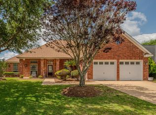 3950 Inverness Dr, Beaumont, TX 77707