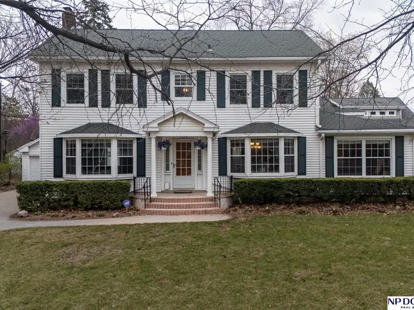 1250 N 37th St, Lincoln, NE 68503