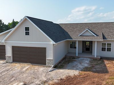 W5872 Delta Dr, Menasha, WI, 54952