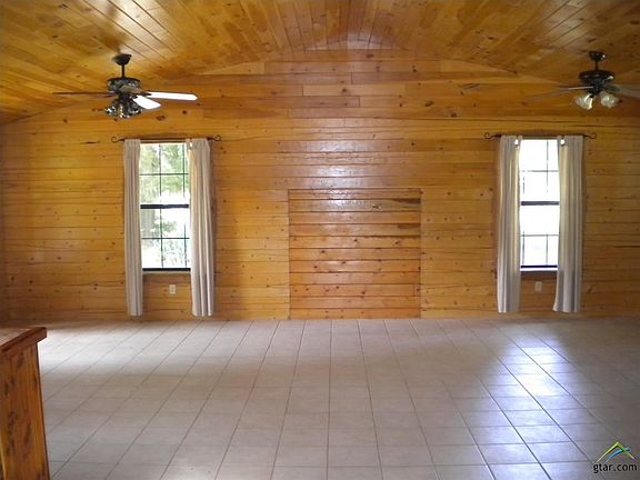 3rd image of 434 County Road 2940