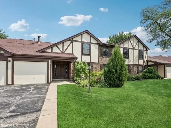 1538 Heather Ct APT B2, Wheeling, IL 60090
