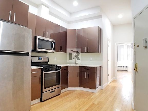 2nd image of 16 Park St #1C