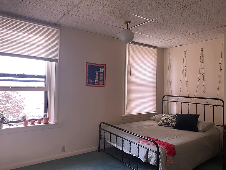 450 S Graham St — Photo 12