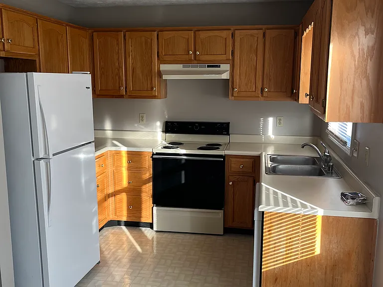 203 Keystone Dr — Photo 1